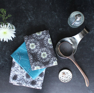 Black and White Allium | Double-Sided Waffle Towel